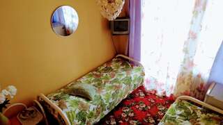 Гостиница Малинкин Градъ Гостевой дом Анапа Стандартный двухместный номер с 2 отдельными кроватями-2